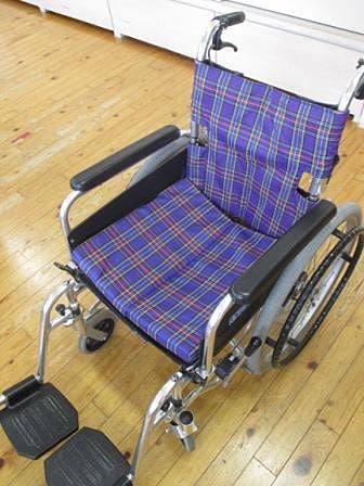 寄付金で購入した車椅子♪大切に使っているのでまだまだ新品同様です。